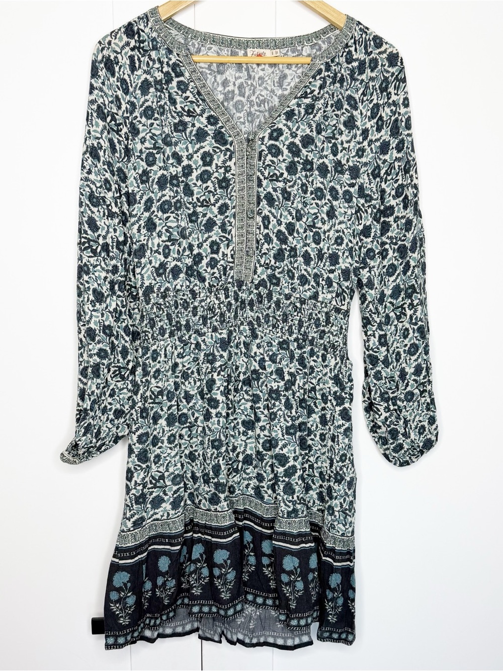 Faherty Montana Dress medium Navy Folly Floral western boho long sleeve a-line - Picture 5 of 13